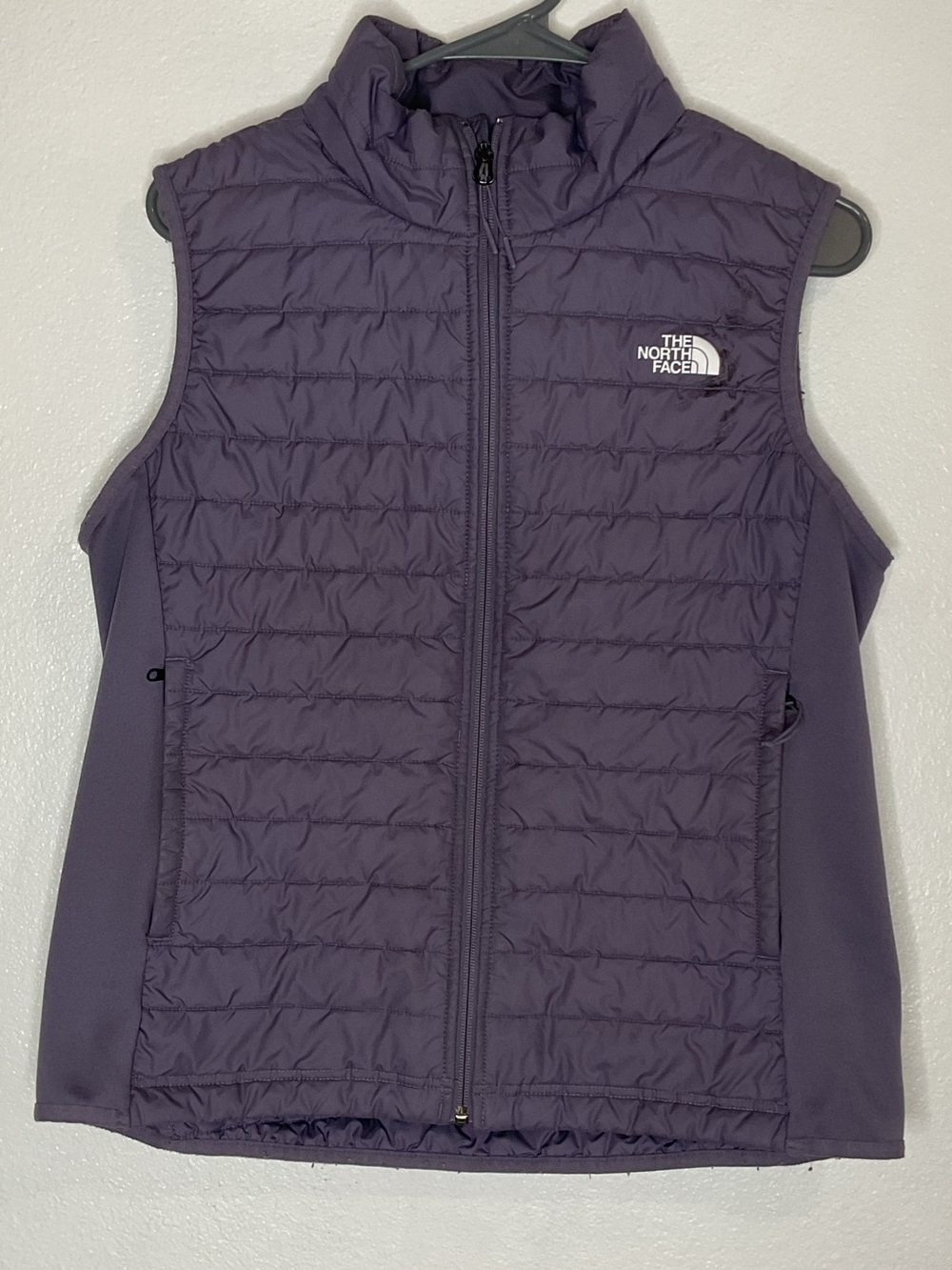 The North Face Quilted Logo Vest - Picture 5 of 12
